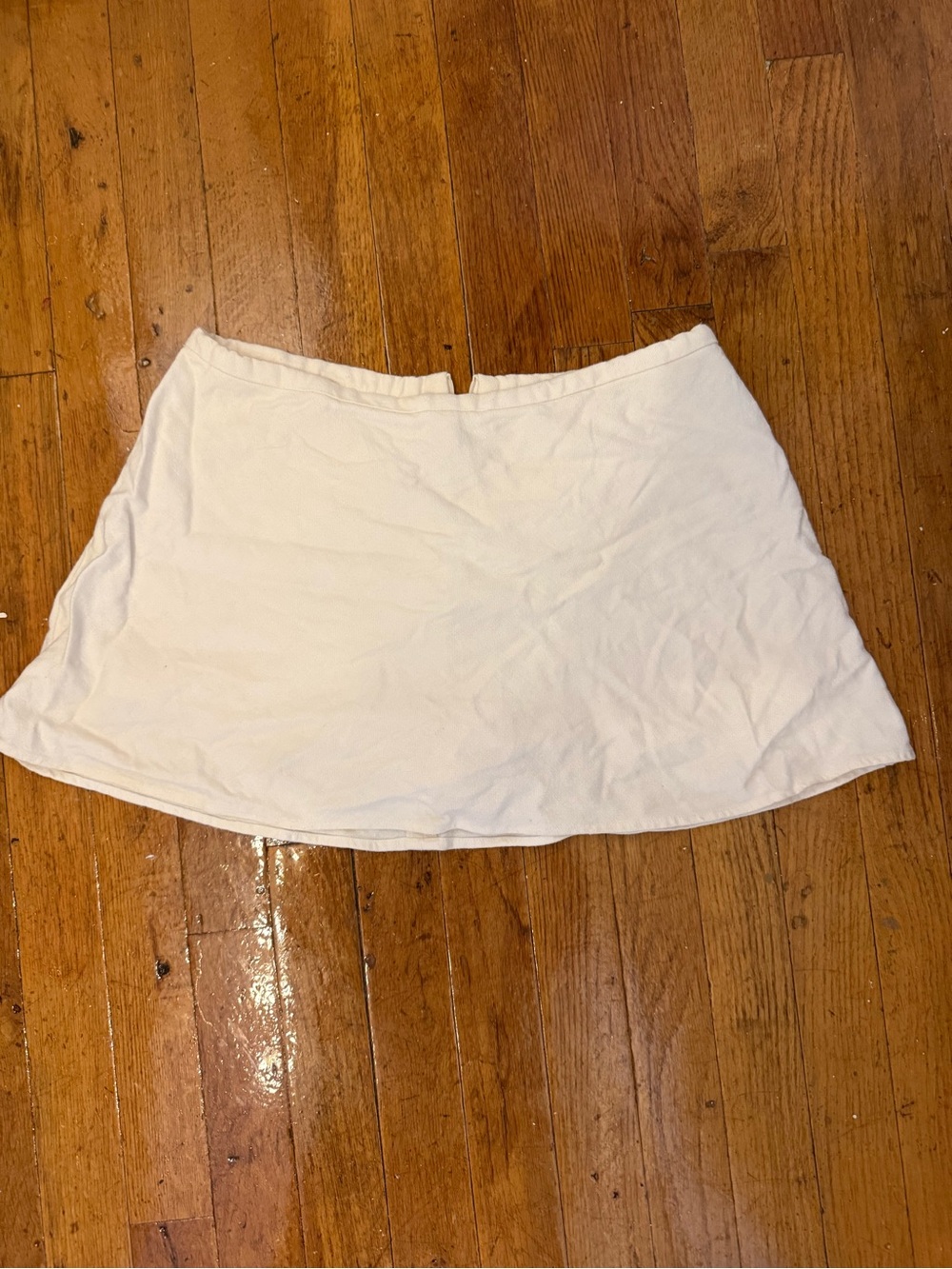 Brandy Melville Women’s White A-Line Skort